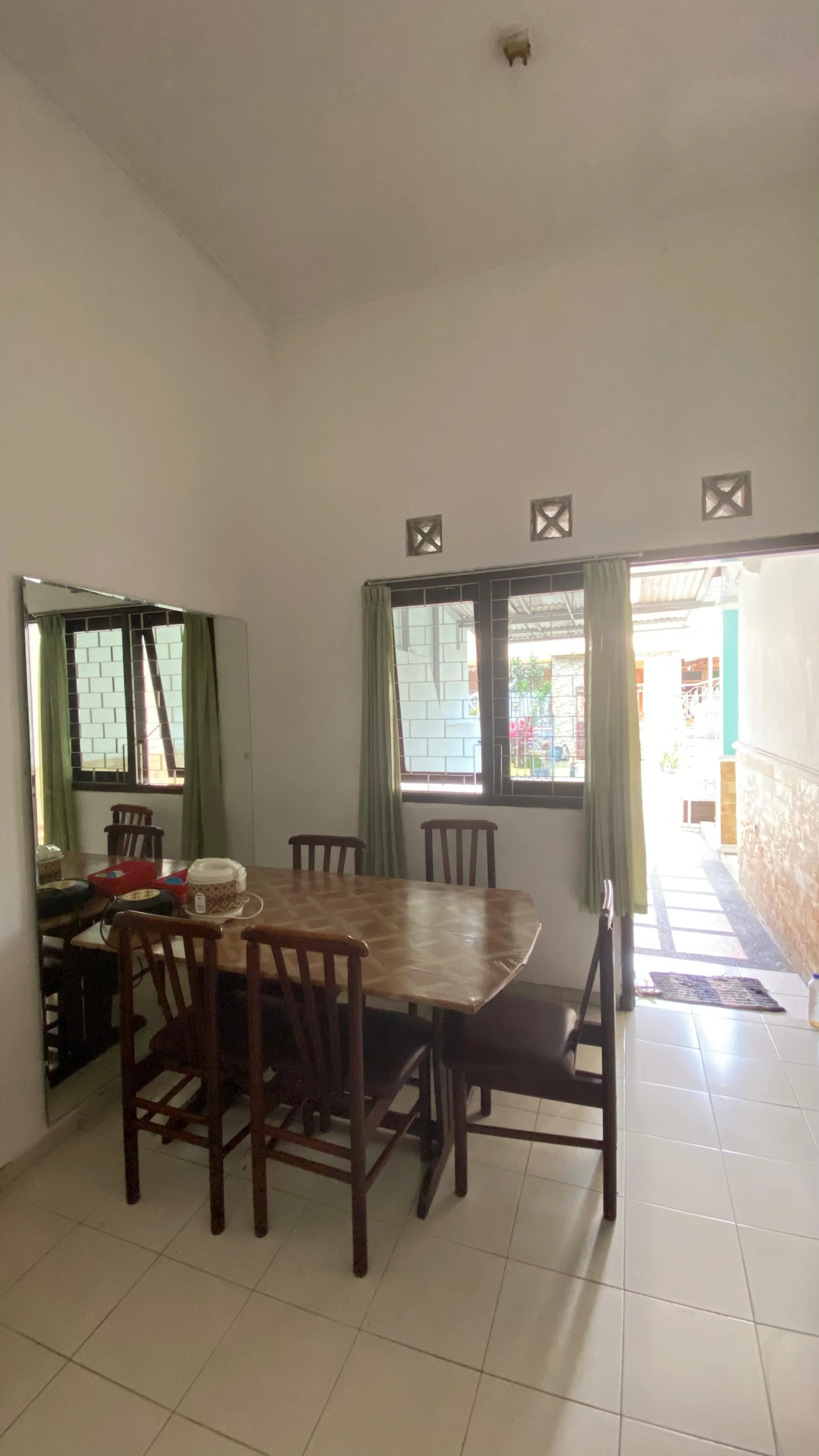 Rumah Asri Dijual Area Taman Sulfat Blimbing Kota Malang-5