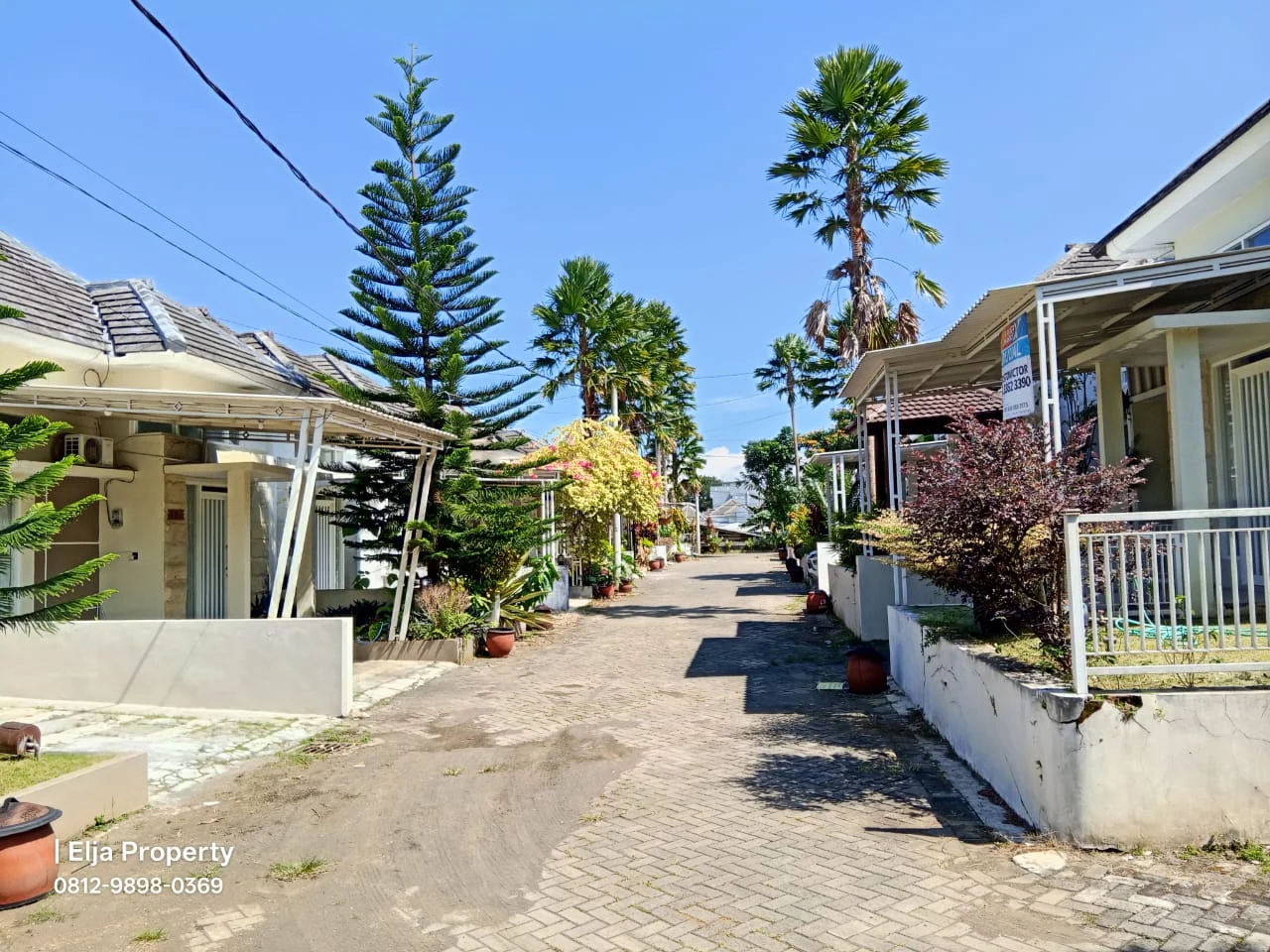 Villa Hook di Emerald Villas Junrejo Depan Jatim Park 3 Kota Wisata Batu-1