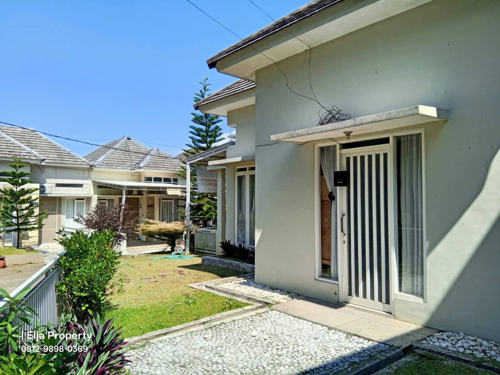 Villa Hook di Emerald Villas Junrejo Depan Jatim Park 3 Kota Wisata Batu-2