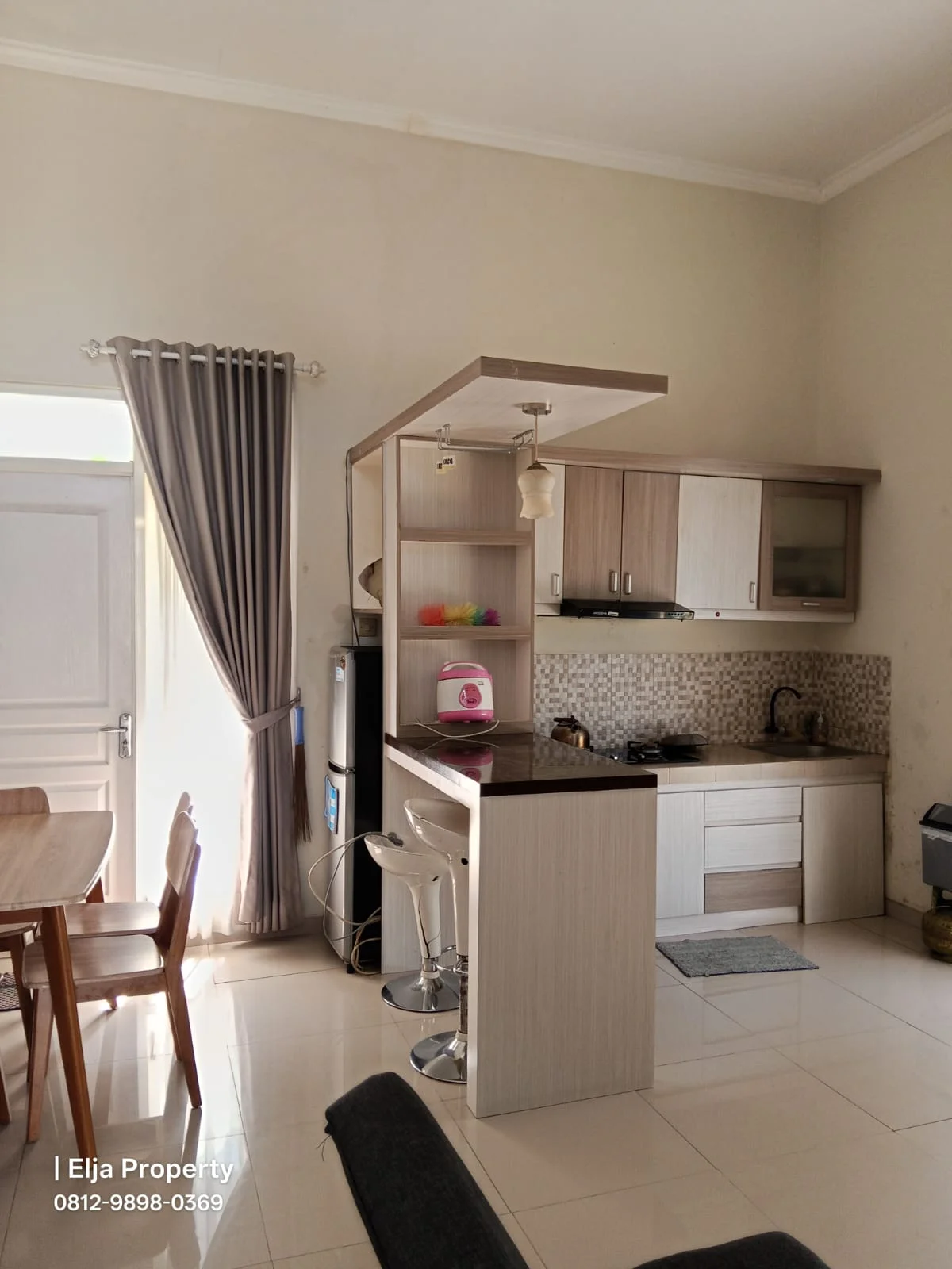 Villa Hook di Emerald Villas Junrejo Depan Jatim Park 3 Kota Wisata Batu-3