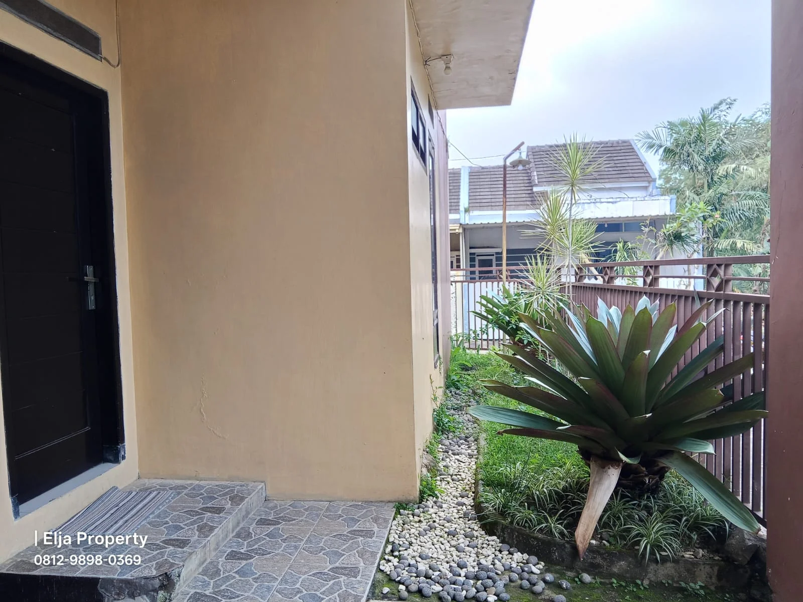 Rumah Villa Cantik de Cozy Residence Dekat Jatim Park 3 Kota Wisata Batu-4
