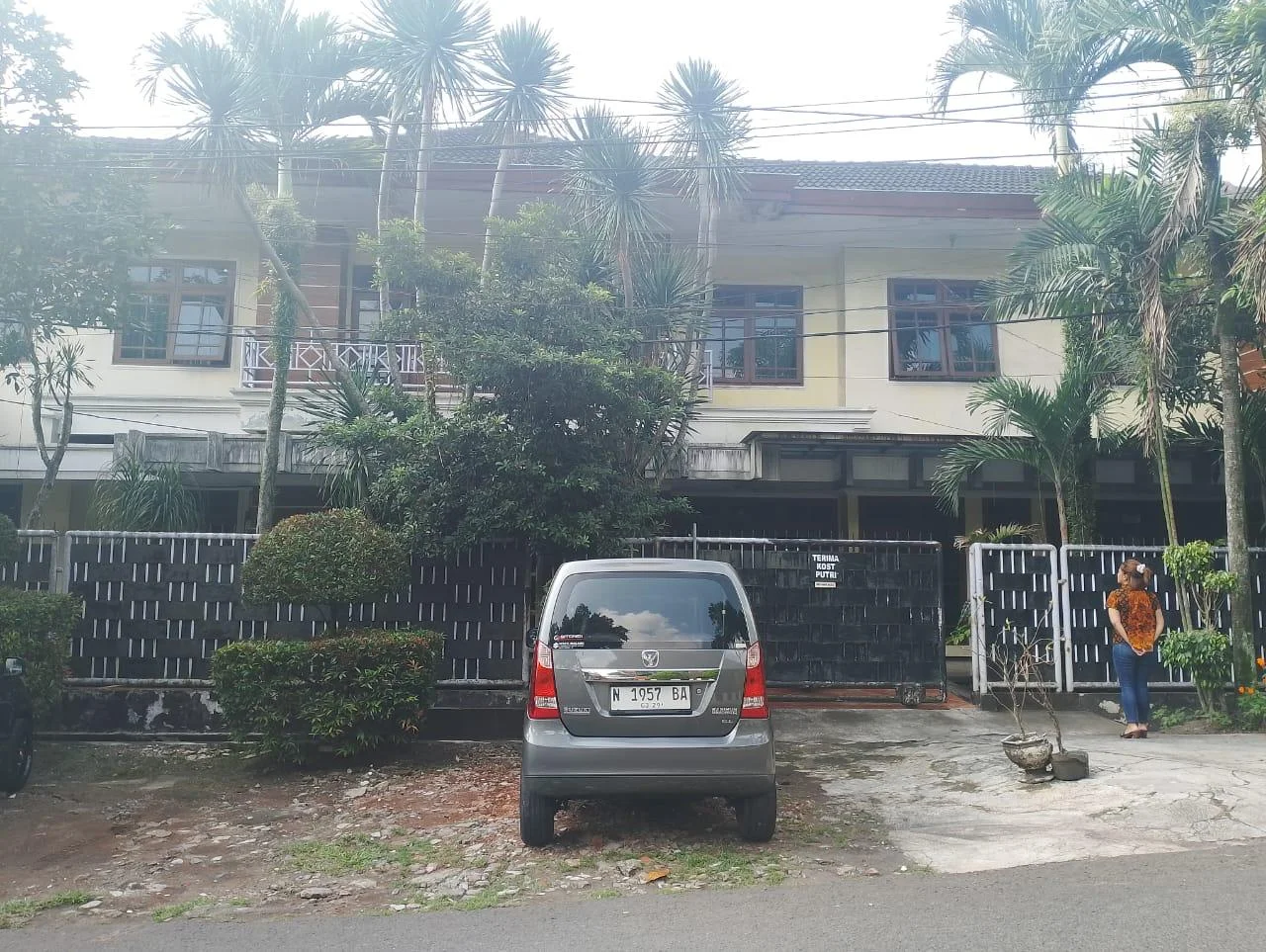Rukost Putri 37 Kamar Tidur Samping Kampus Unmer Malang-1