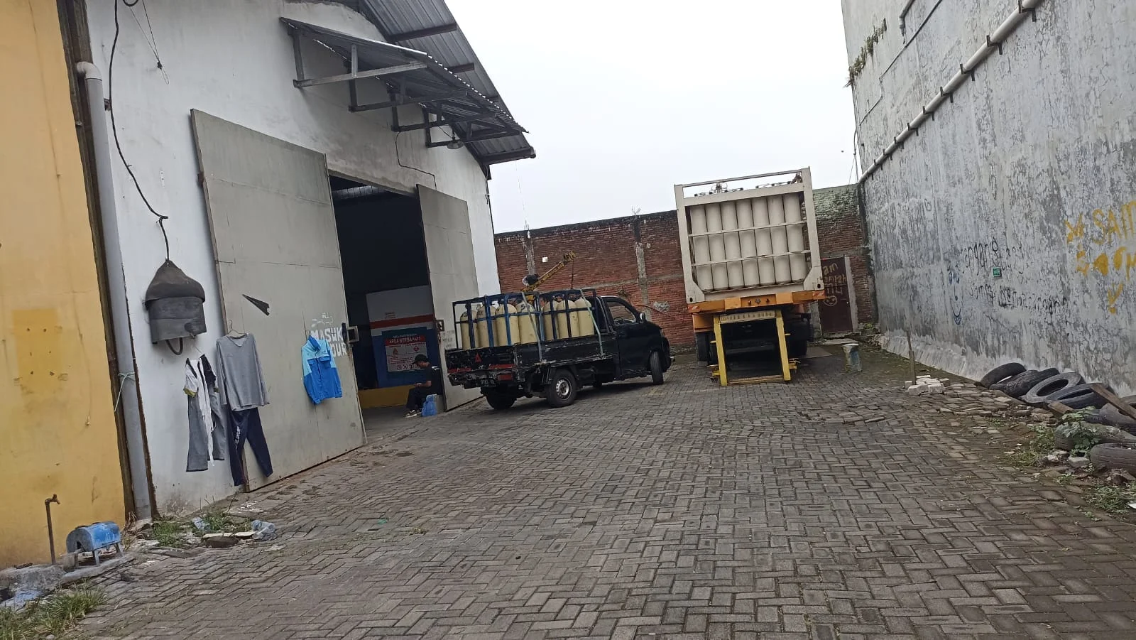 Gudang Dijual Lokasi Strategis Samping Exit Tol Pakis di Kawasan Pergudangan Malang-3