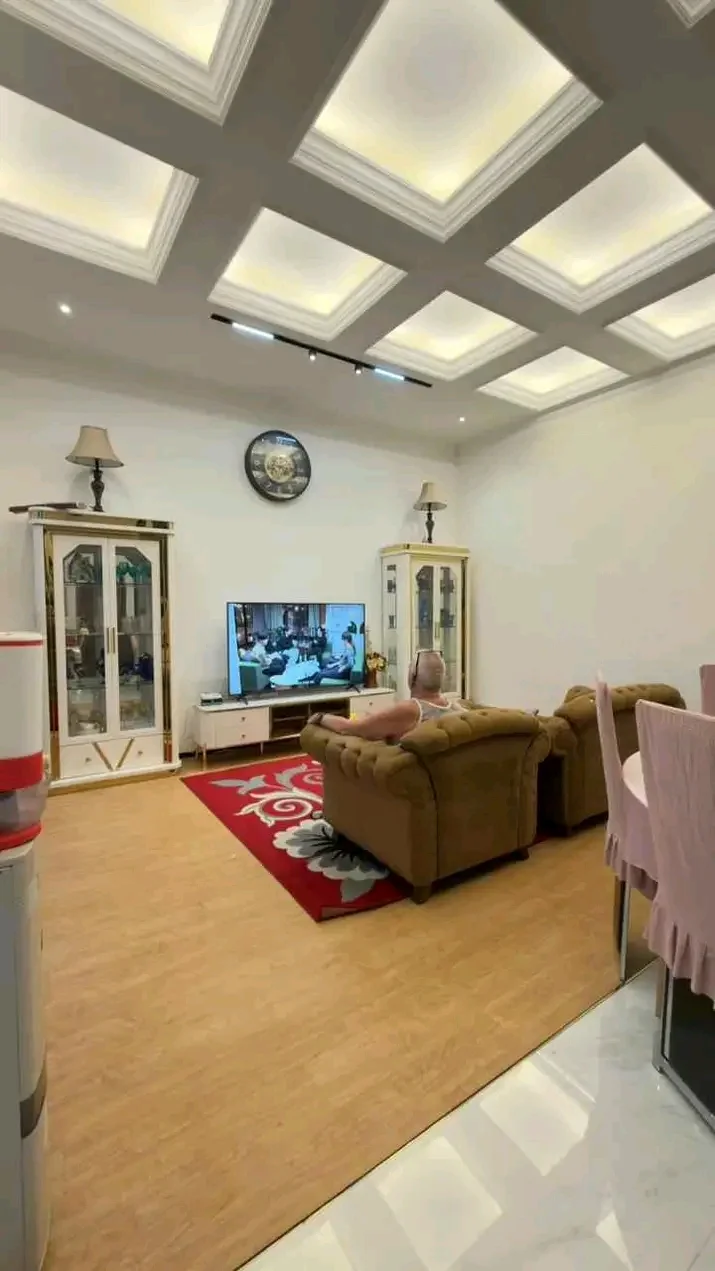 Rumah Mewah Exclusive di Perumahan Araya Cluster Niew Indie Kota Malang-4