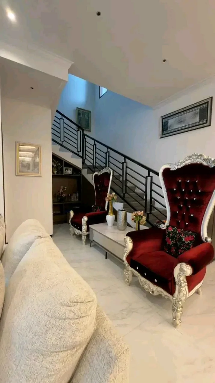 Rumah Mewah Exclusive di Perumahan Araya Cluster Niew Indie Kota Malang-5