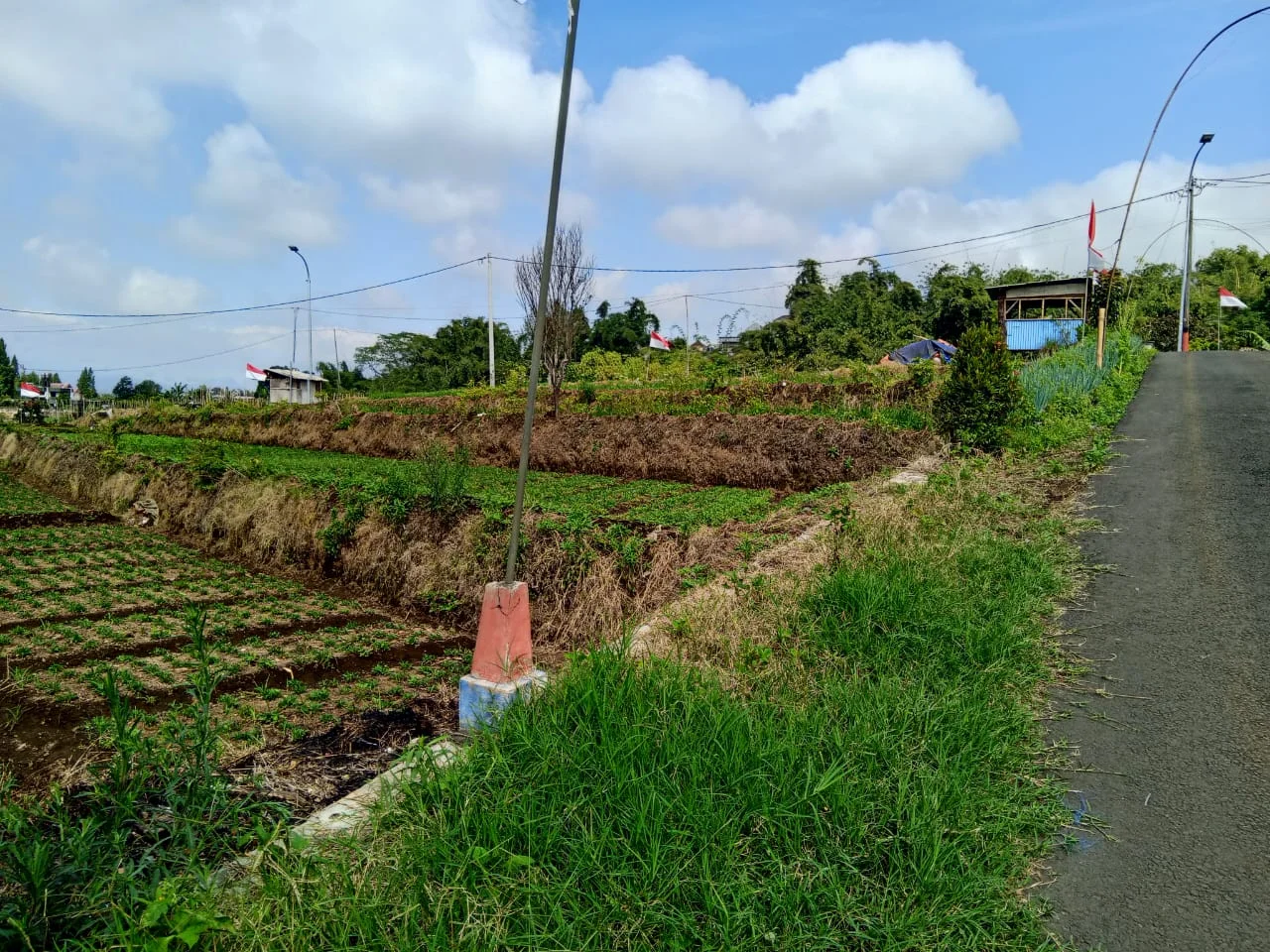 Tanah Dijual Murah! View Bagus Pegununungan Depan Hotel Purnama Bumiaji Kota Wisata Batu-2