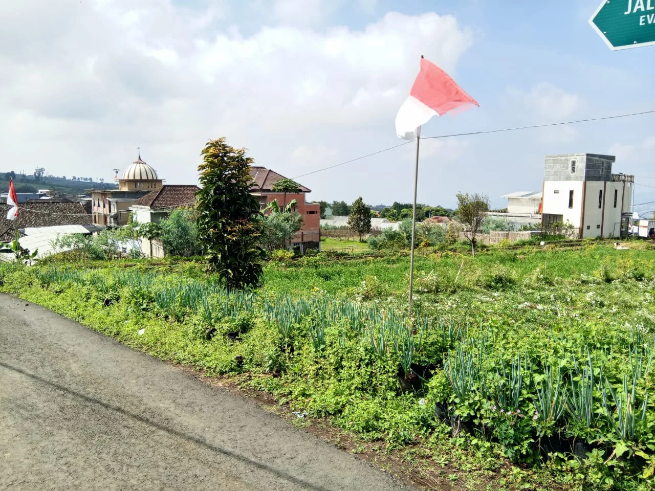 Tanah Dijual Murah! View Bagus Pegununungan Depan Hotel Purnama Bumiaji Kota Wisata Batu-1