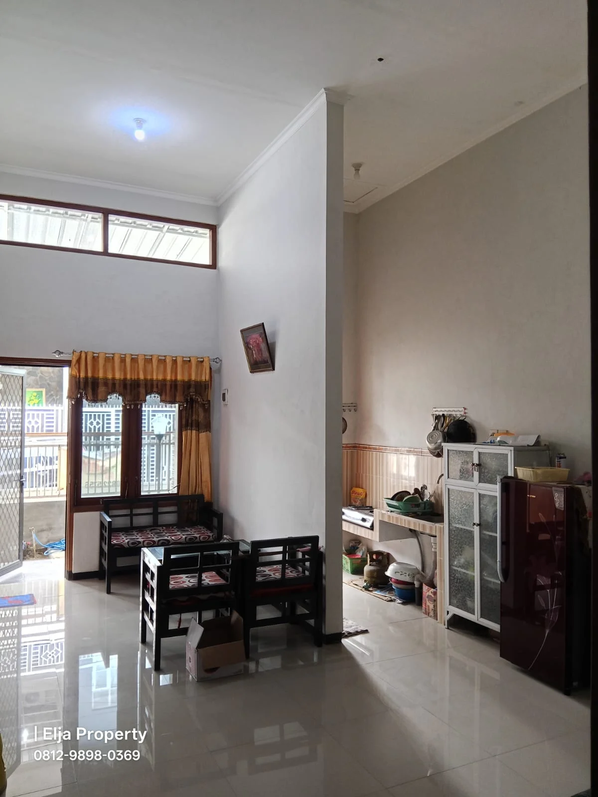 Dijual Rumah Bonus Perabotan Dalam Perumahan Poros Malang Batu Dekat Wisata Jatim Park 3-4