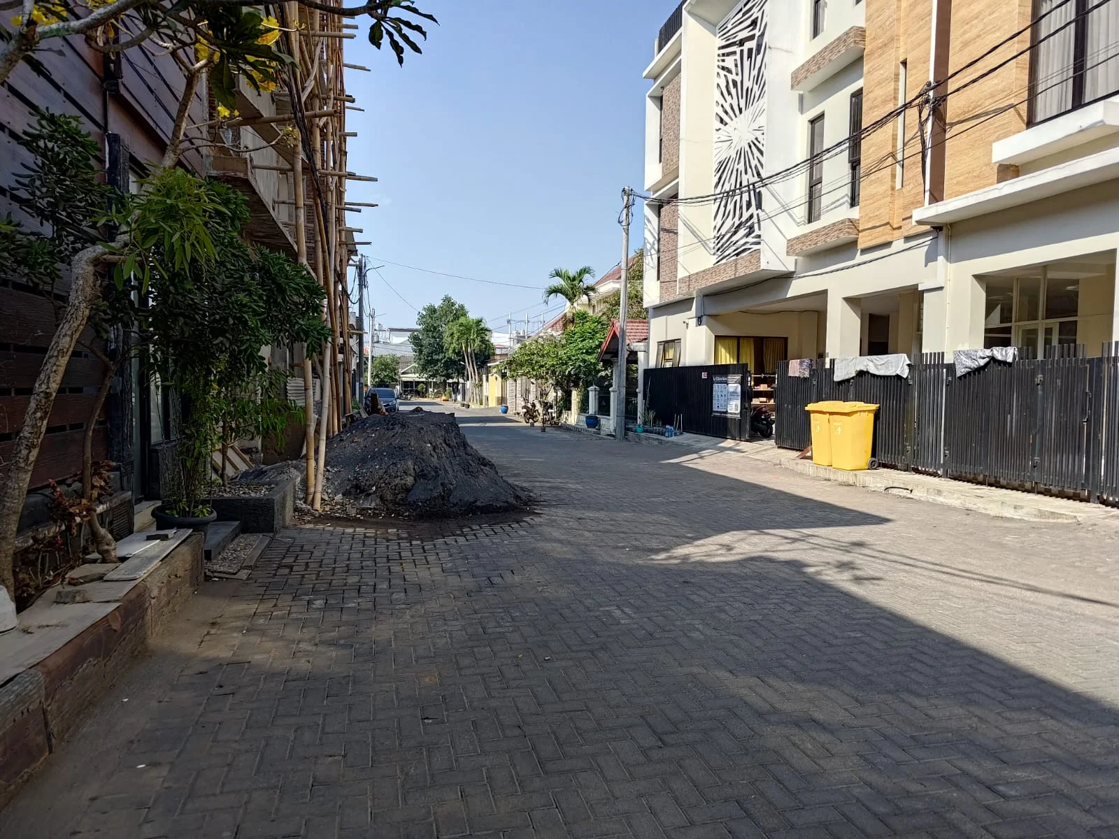 Rumah Kost Exclusive Aktif Full Furnished Area Jalan Bunga2 Bunga Dekat Kampus Brawijaya Malang-2