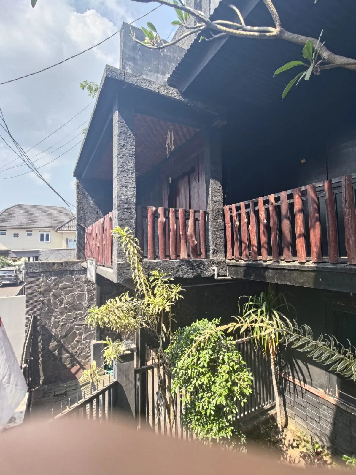 Rumah Kost Exclusive Aktif Full Furnished Area Jalan Bunga2 Bunga Dekat Kampus Brawijaya Malang-5